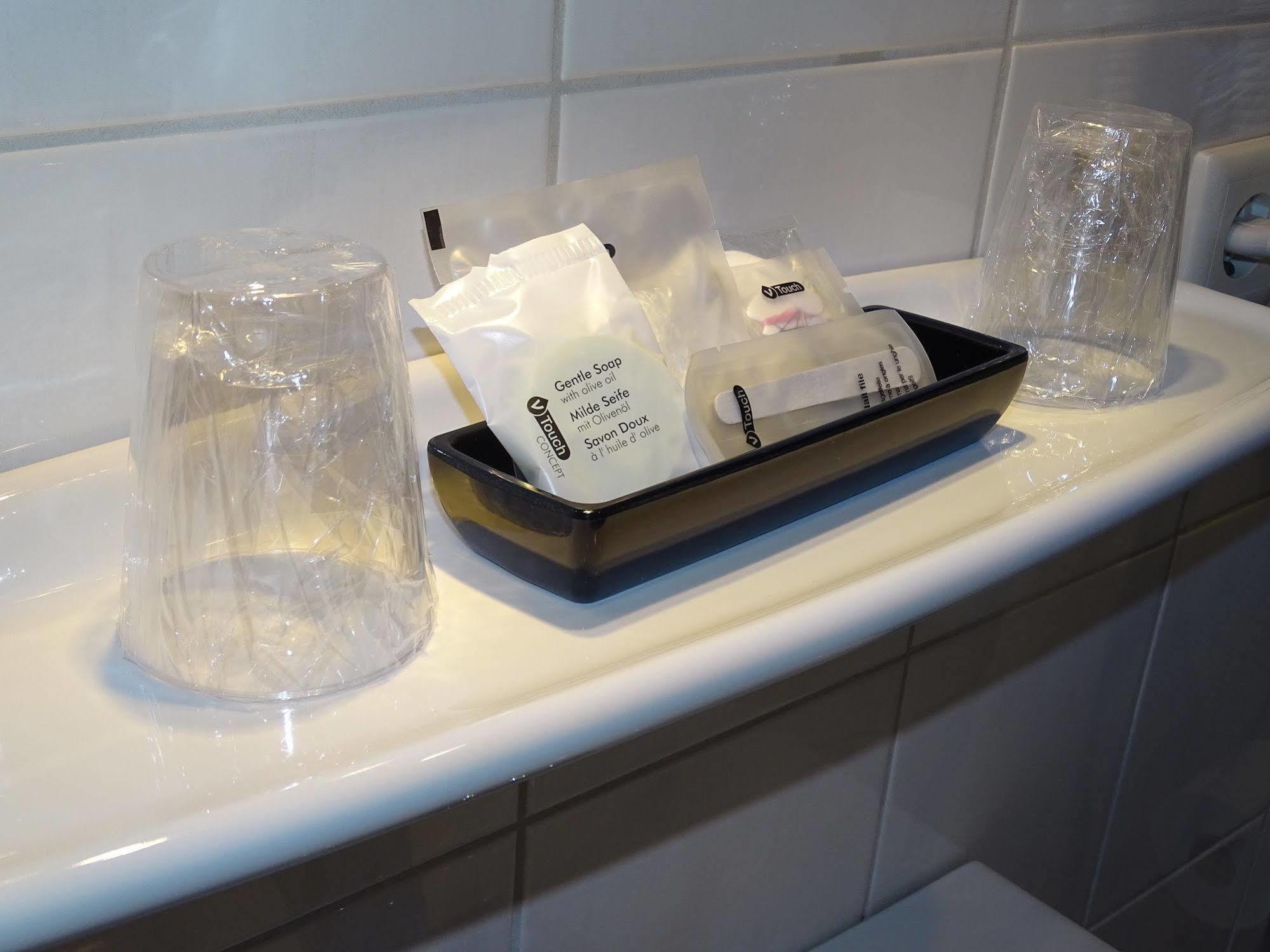 Café Restaurant De Kroon Hotel 3*