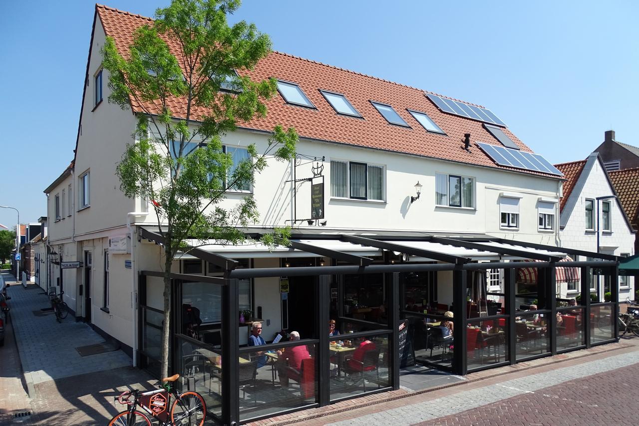 Café Restaurant De Kroon Hotel 3*