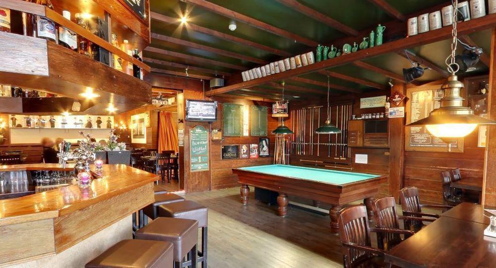 Cafe Restaurant 