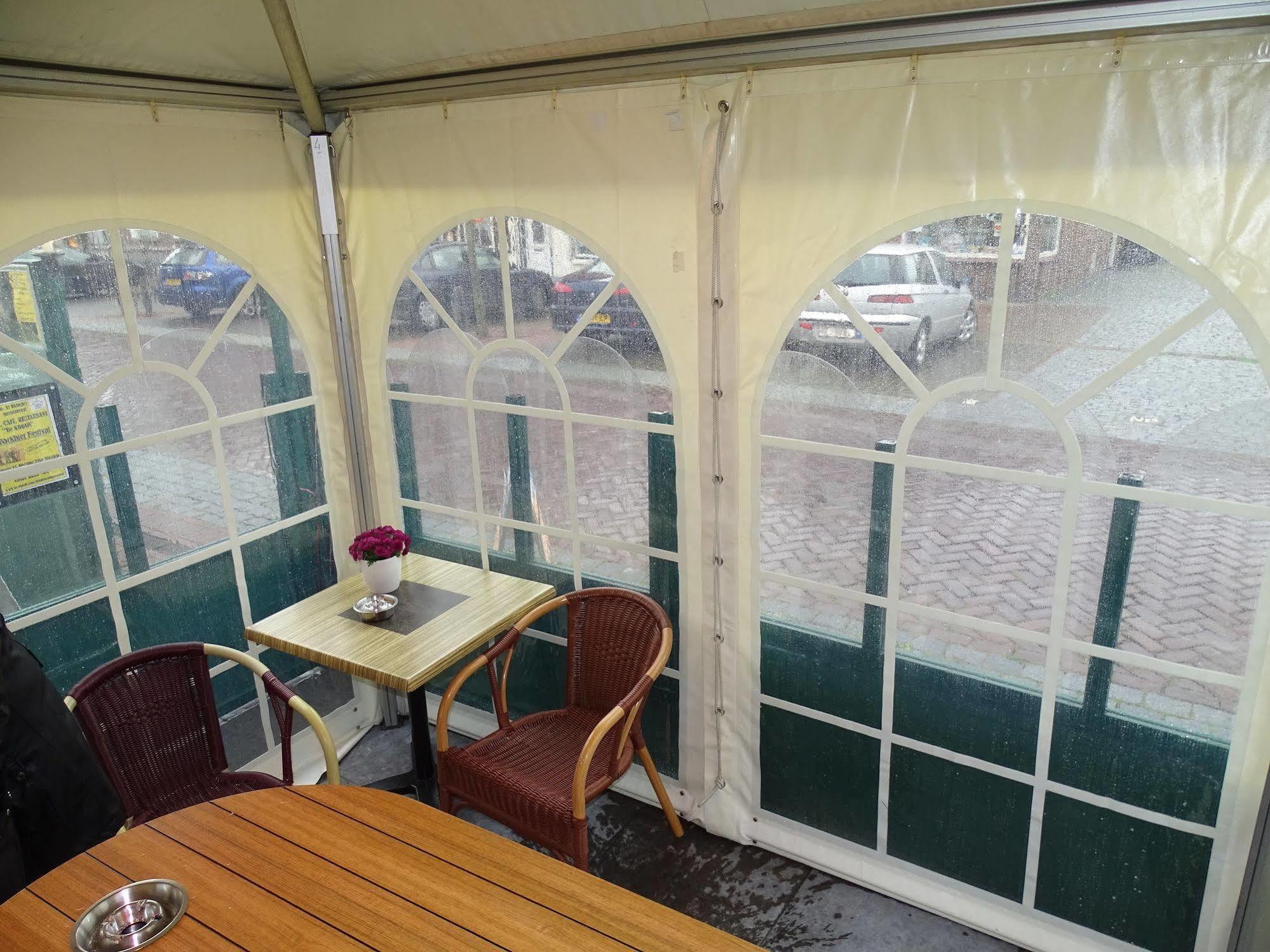 Cafe Restaurant 