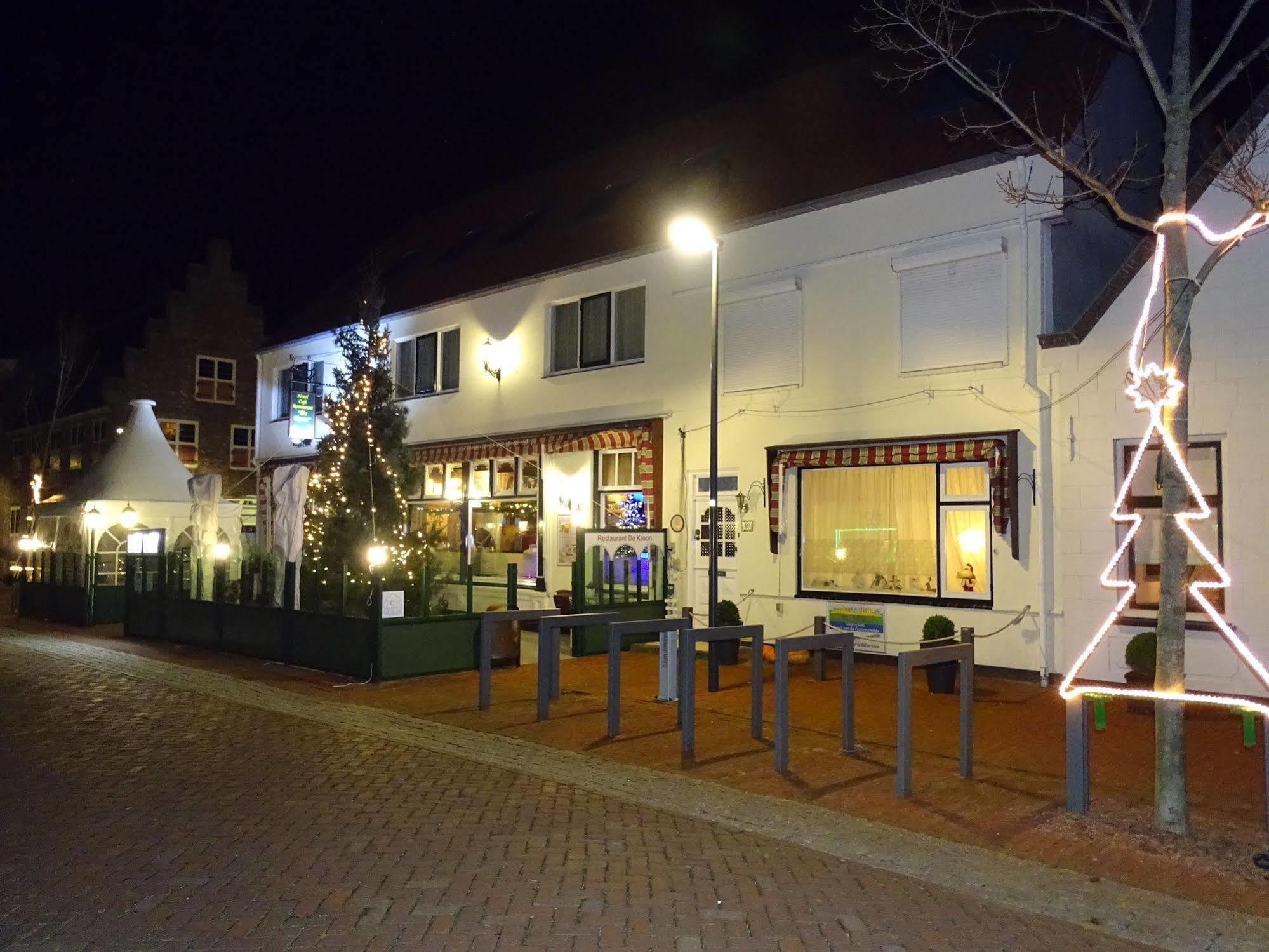 Cafe Restaurant 
